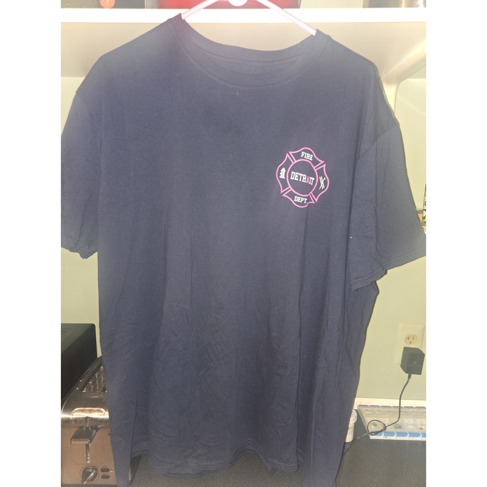 Detroit Fire Department Breast Cancer Awareness T Shirt 2XL Black Pink Ribbon